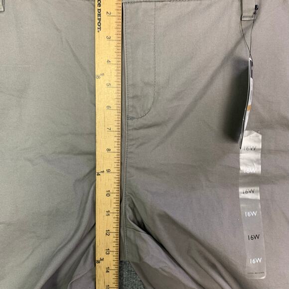 NEW Tommy Hilfiger Khaki Flat Front Chino Shorts Women’s 16W - Picture 5 of 11